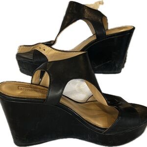 📣🌸 Super cute platform/wedge leather heels! 👠 ❤️